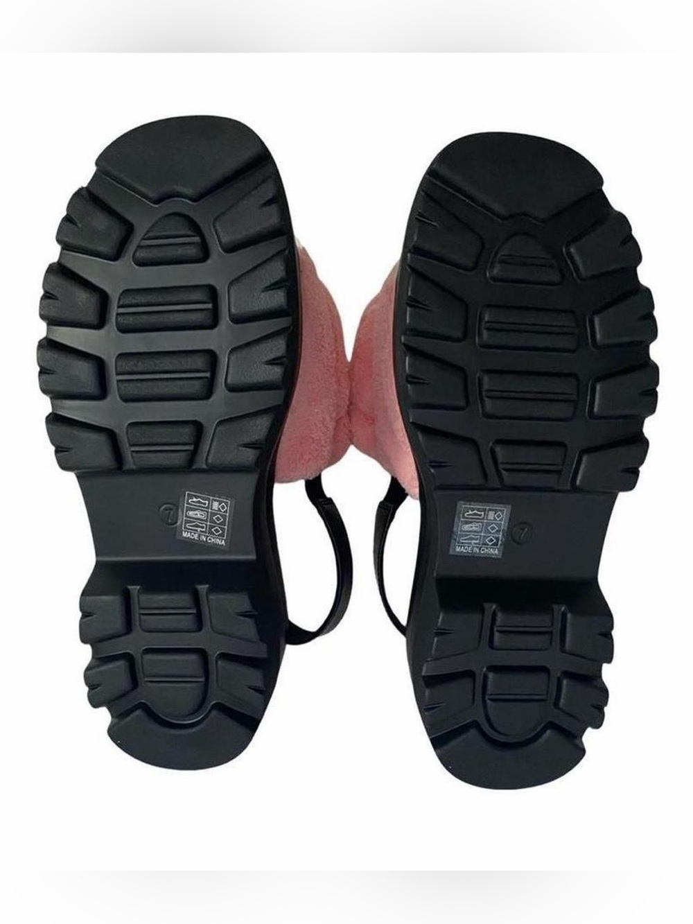 Koi teddy bear sandals - Picture 3 of 3